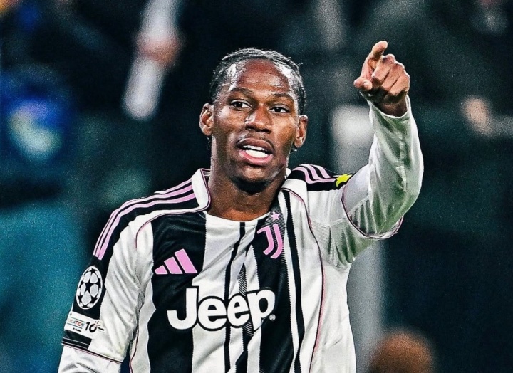 早报：B费戴帽+助攻，曼联逆转大胜伊镇